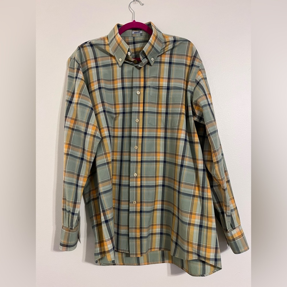 Men’s long sleeve button up